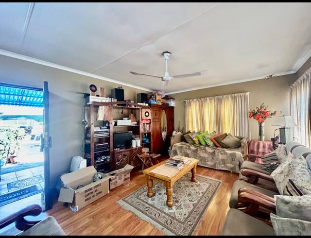 5 BEDROOM HOUSE FOR SALE IN FLORA GARDENS